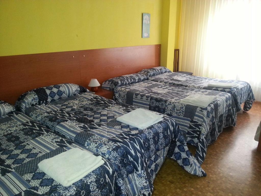 Pension Cinco Villas Logroño Rom bilde