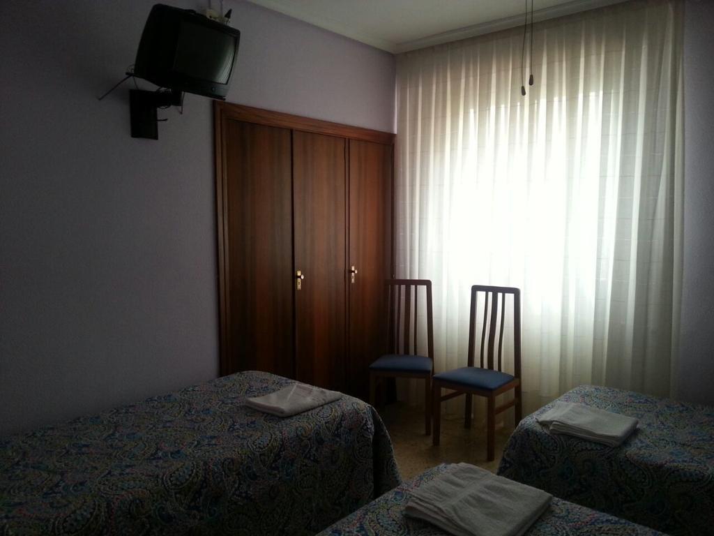 Pension Cinco Villas Logroño Eksteriør bilde