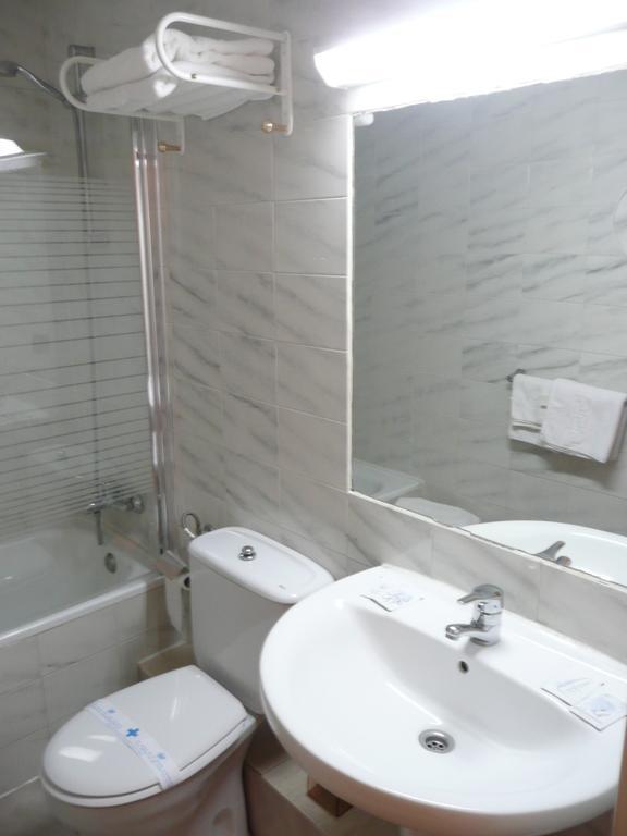 Pension Cinco Villas Logroño Rom bilde